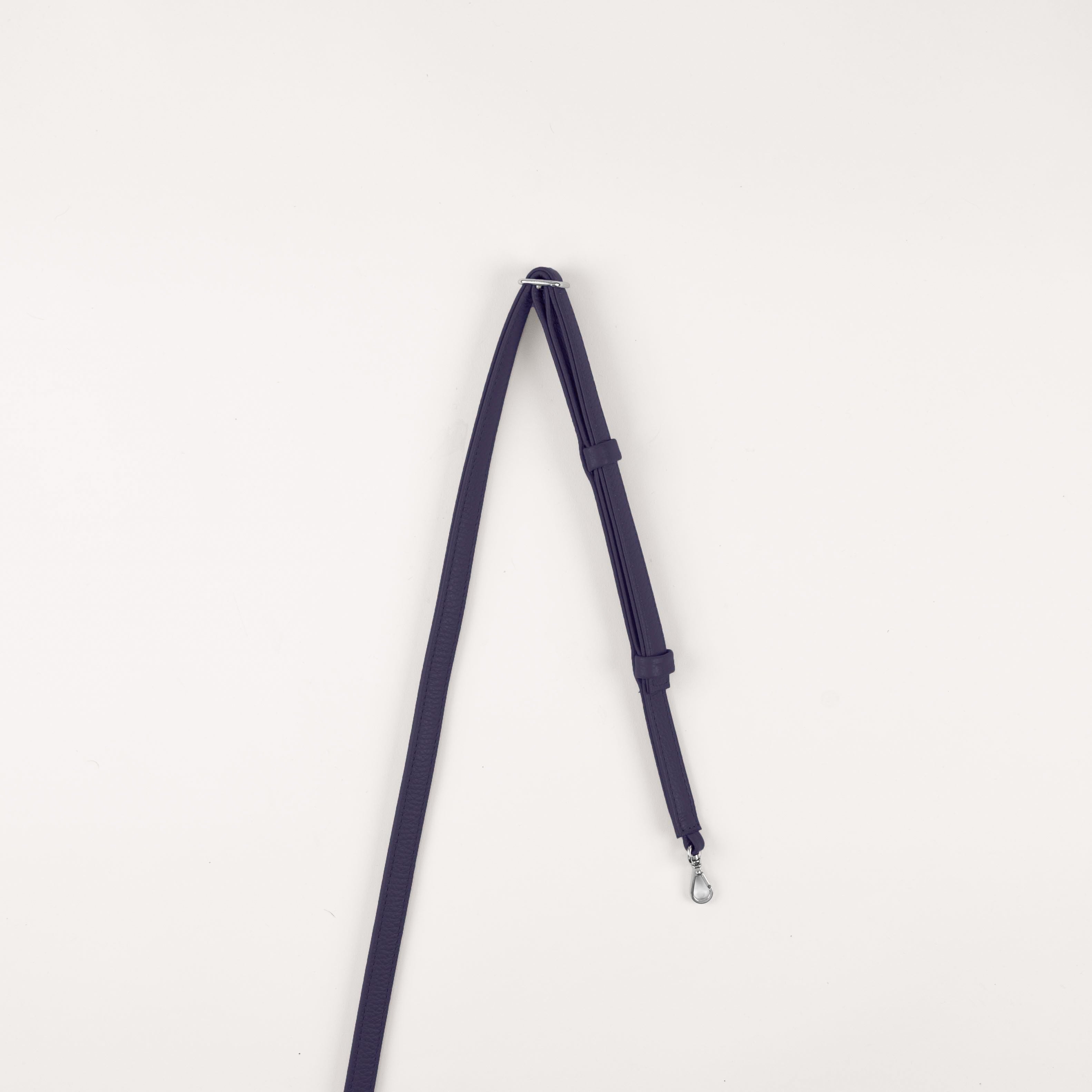 Adjustable shoulder strap