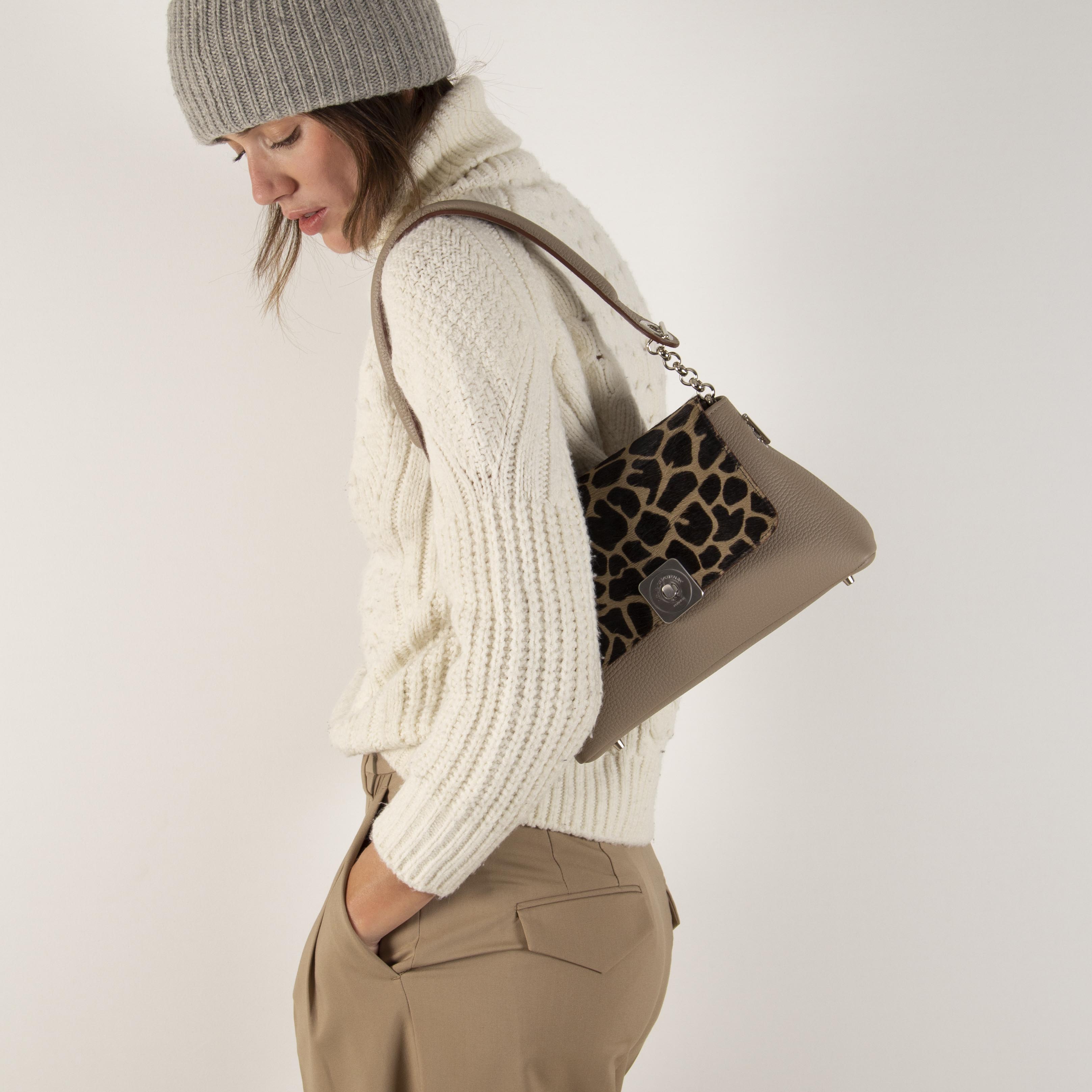 Sac MEDIUM - Rabat GUS Fourrure et Poignée Épaule