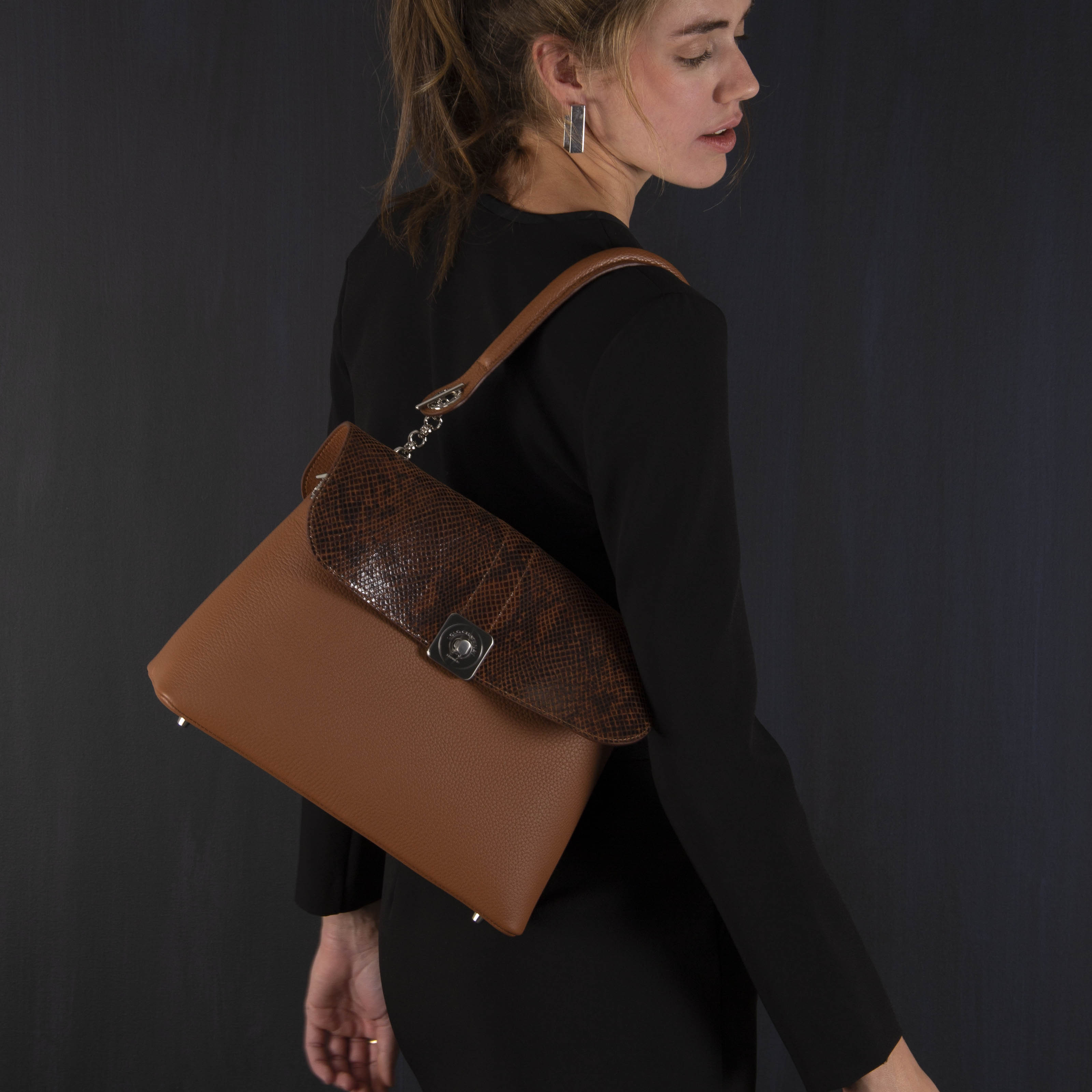 Sac Porté Épaule BIG - Rabat Réversible Python