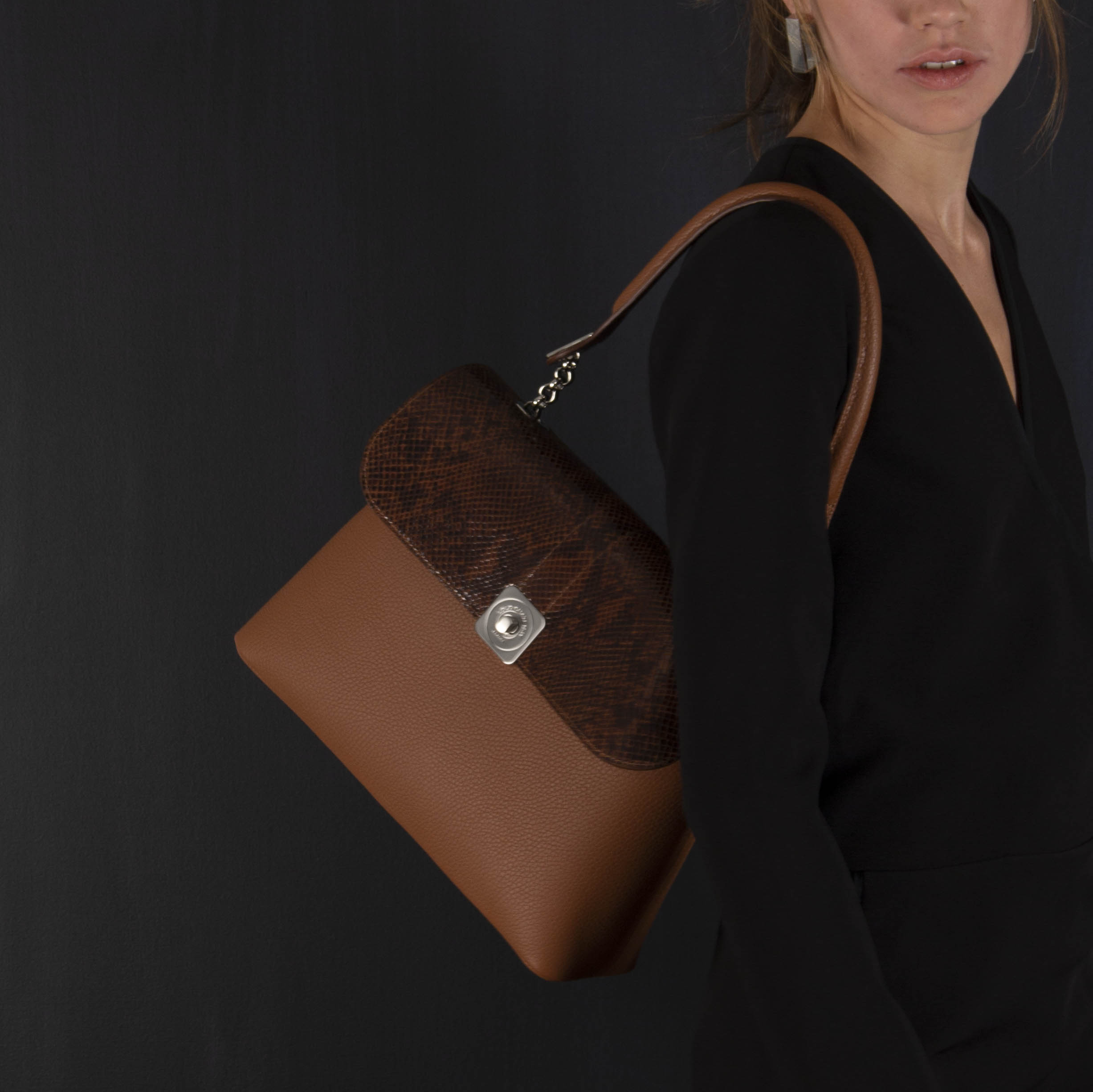 Sac Porté Épaule BIG - Rabat Réversible Python