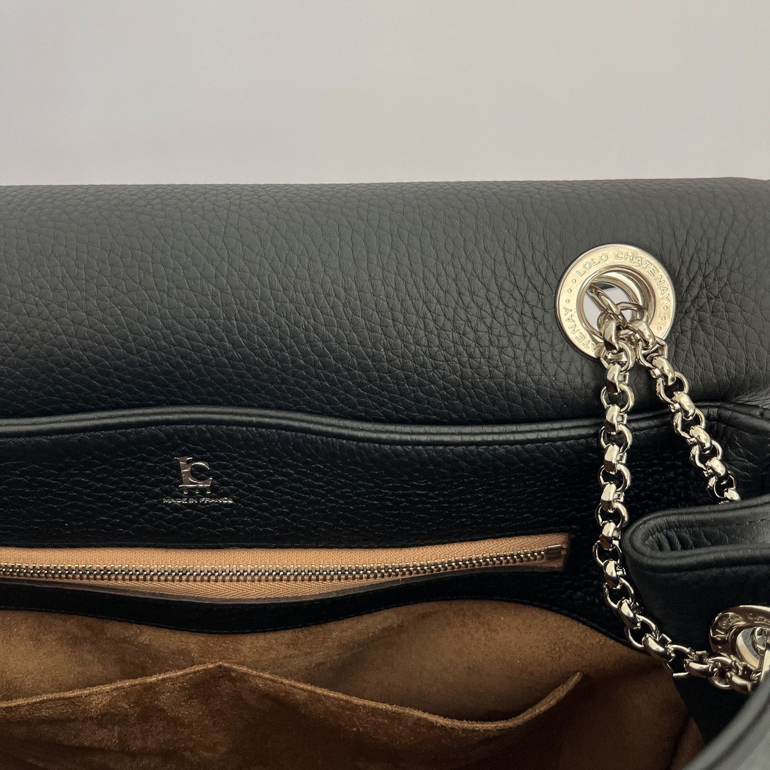 Small bag - Removable flap and shoulder handle