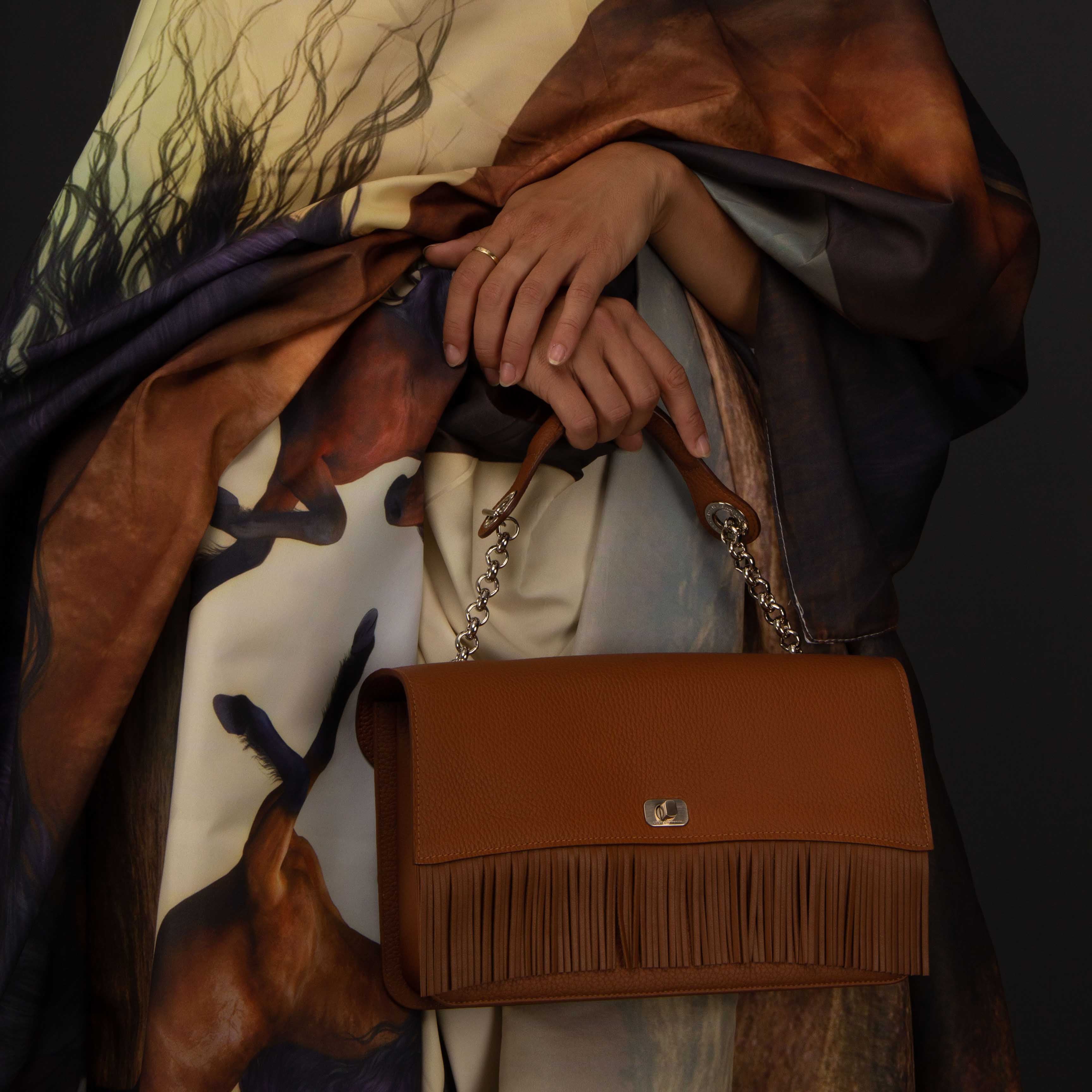 Middle Bag - Carpe Diem Flap and Hand Handle