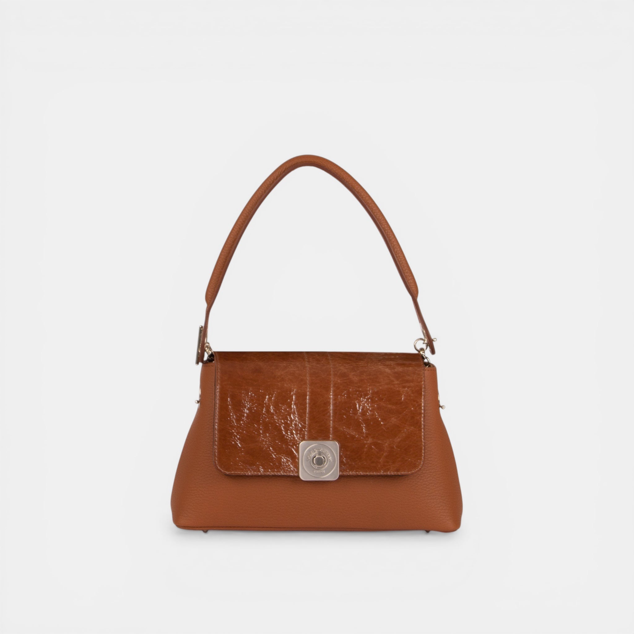 MITTLERE Tasche - GUS-Lackklappe und Schultergriff