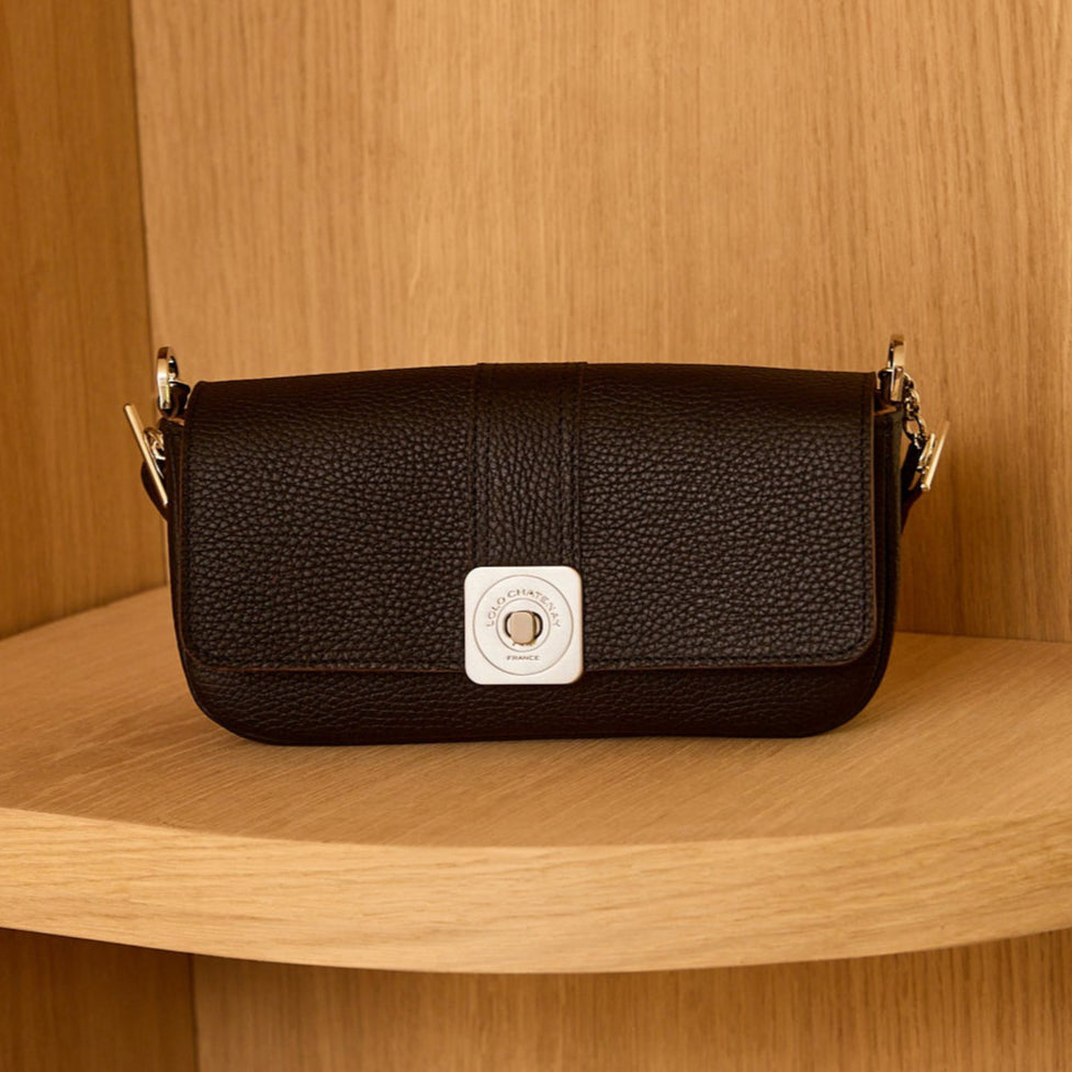 sac-auguste-cuir-luxe-noir-baguette-bandouliere-003-lolo-chatenay