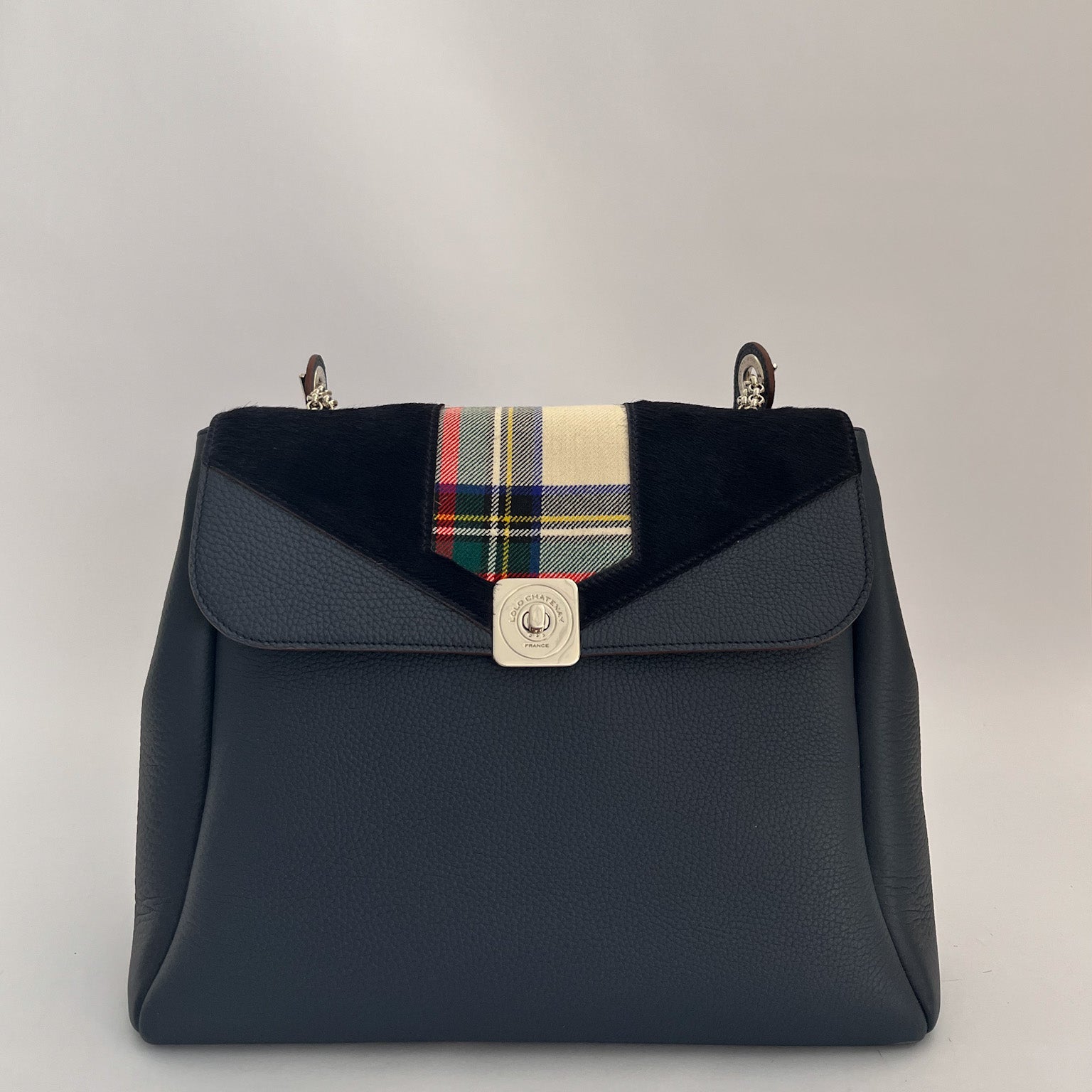 Small bag - Removable flap and shoulder handle