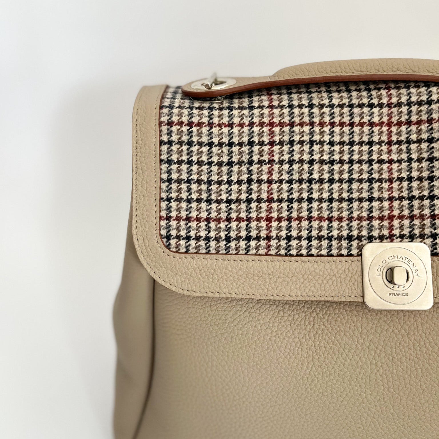 Small bag - Removable flap and shoulder handle